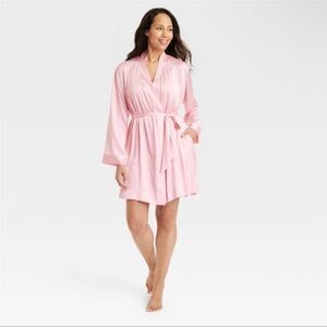 NWT Stars Above Satin Robe Pink XS/S ⭐️